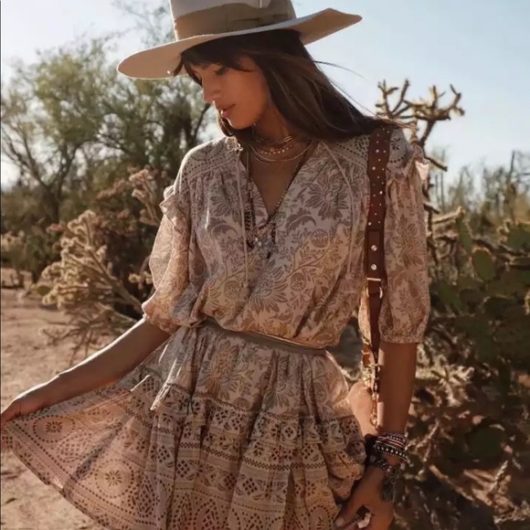 Mykanos Gypsy Inspired Paisley Floral Shift Dress - Picture 12 of 16